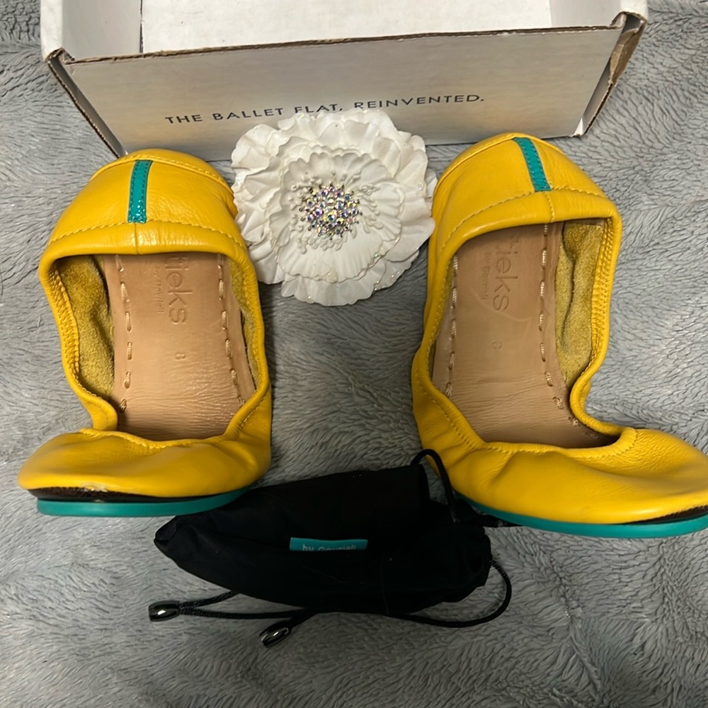Tieks sz 8
Mustard